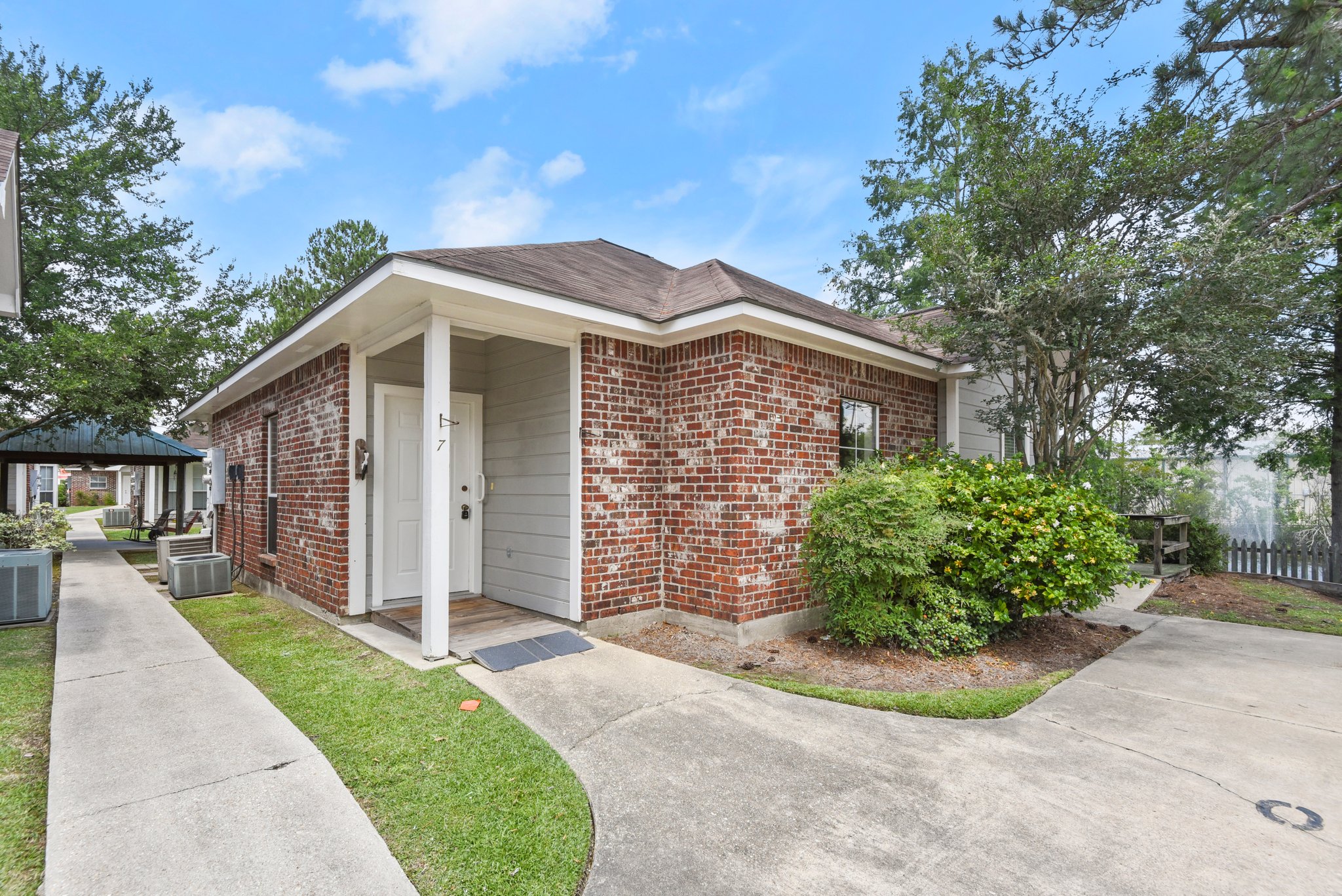 13599 Minton Lane, 17