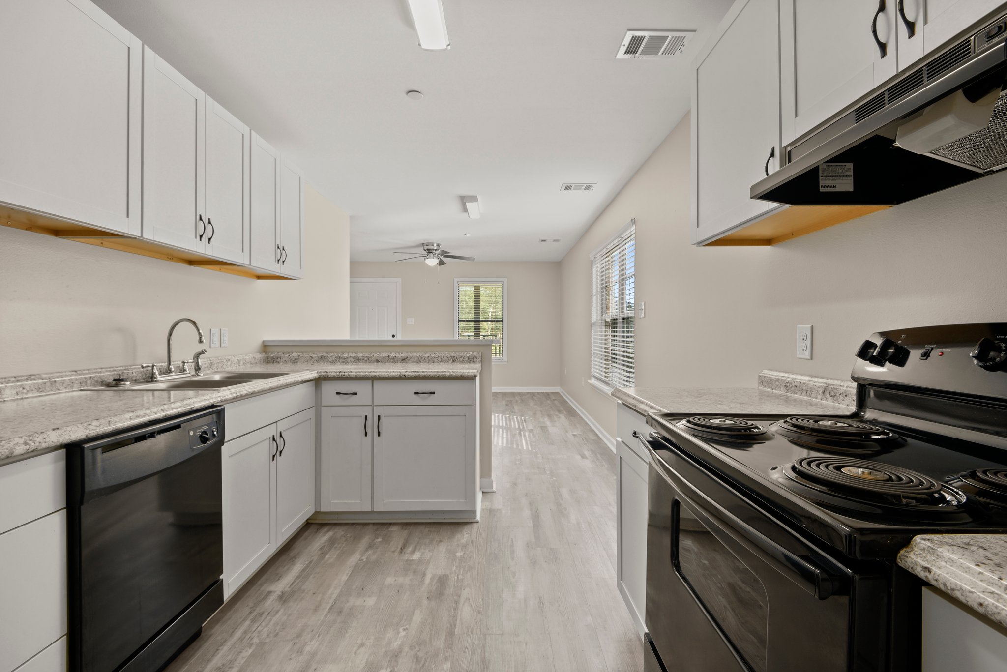 10799 Florida Boulevard - 9